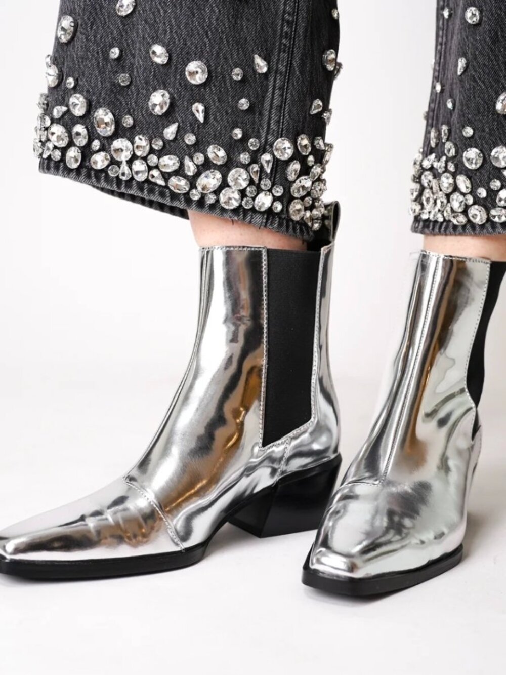 Rag & Bone Joni Chelsea Metallic Boots in Silver Women's Size 38 or US 8 **NOTES